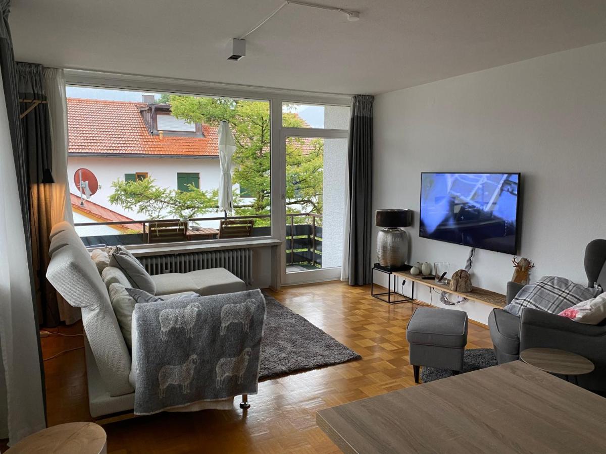 Ludwigslust - Ferienappartement Mit Bergblick シュヴァンガウ エクステリア 写真