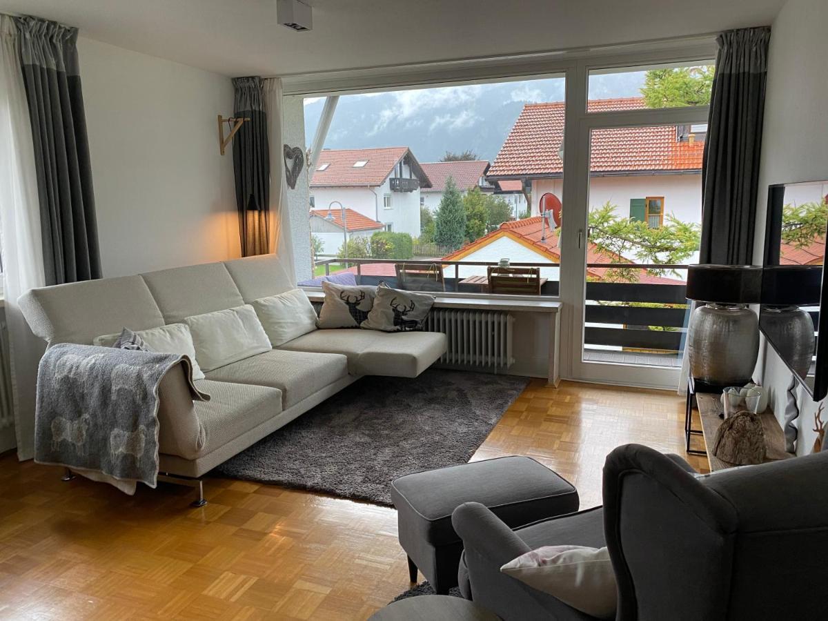 Ludwigslust - Ferienappartement Mit Bergblick シュヴァンガウ エクステリア 写真