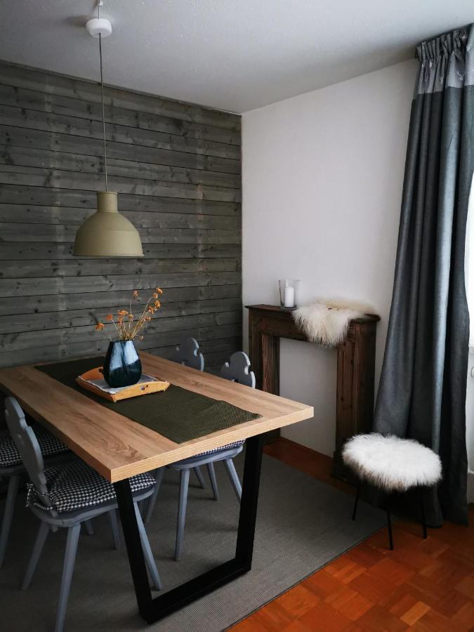 Ludwigslust - Ferienappartement Mit Bergblick シュヴァンガウ エクステリア 写真