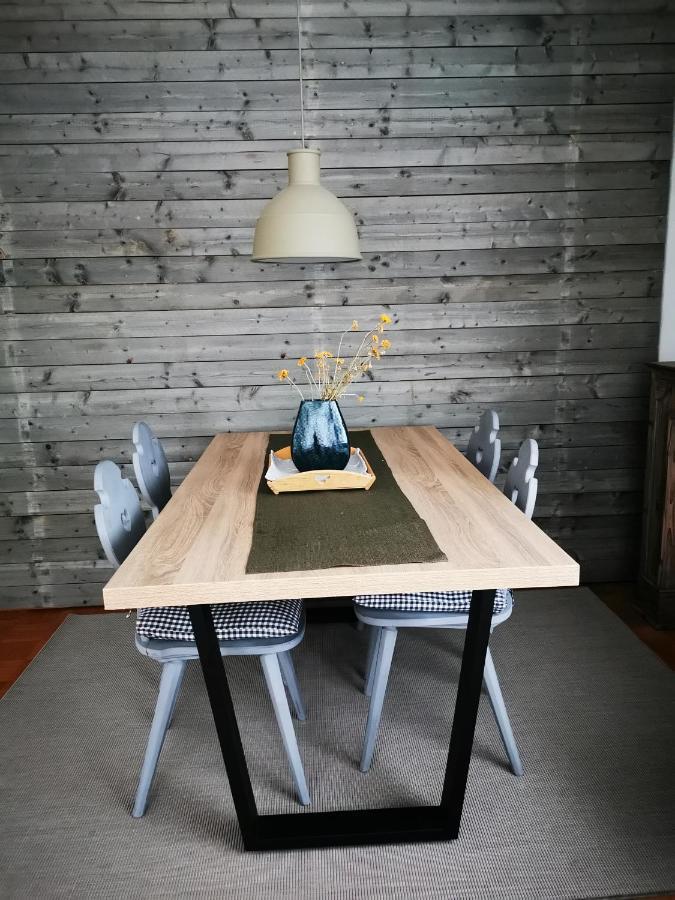 Ludwigslust - Ferienappartement Mit Bergblick シュヴァンガウ エクステリア 写真